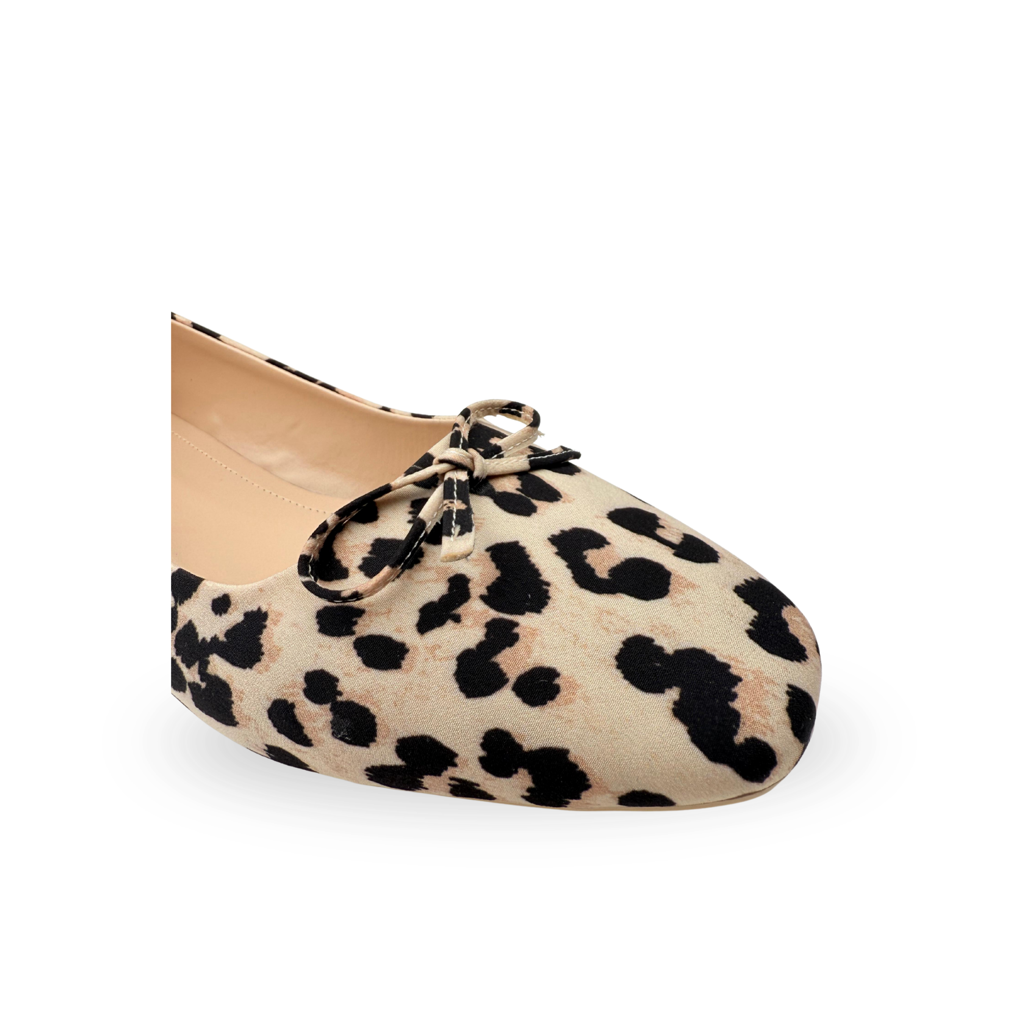 Kadın Gift Model Fiyonklu Leopar Desenli Babet Krem