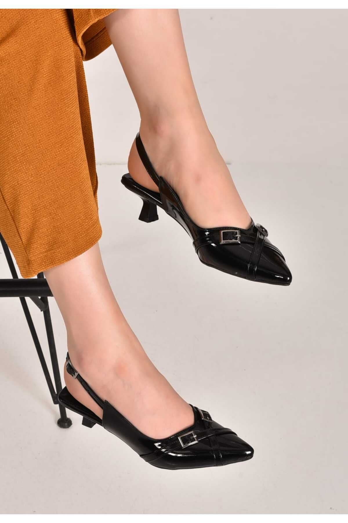 Sofia Siyah Mini Topuk Açık Ayarlanabilir Topuklu Ayakkabı