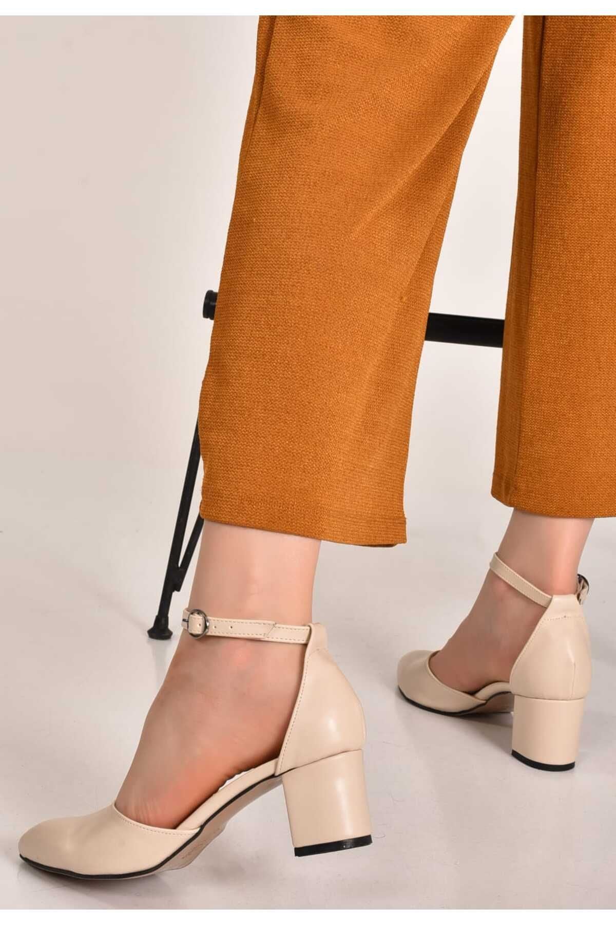 Benita Mat Açık Bilekten bağlamalı Klasik Ayakkabı