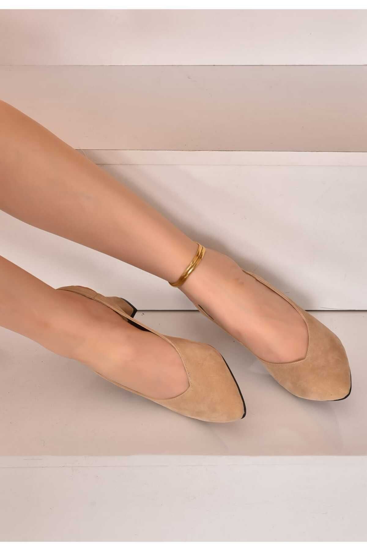 Verde Kadın Arkası Açık Bej Süet 5 Cm Topuklu Rahat Klasik Ayakkabı