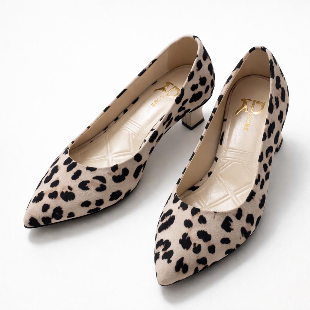 Panya3 Kadın Krem Leopar Desenli Deri 3 Cm Şampanya Mini Topuklu Stiletto