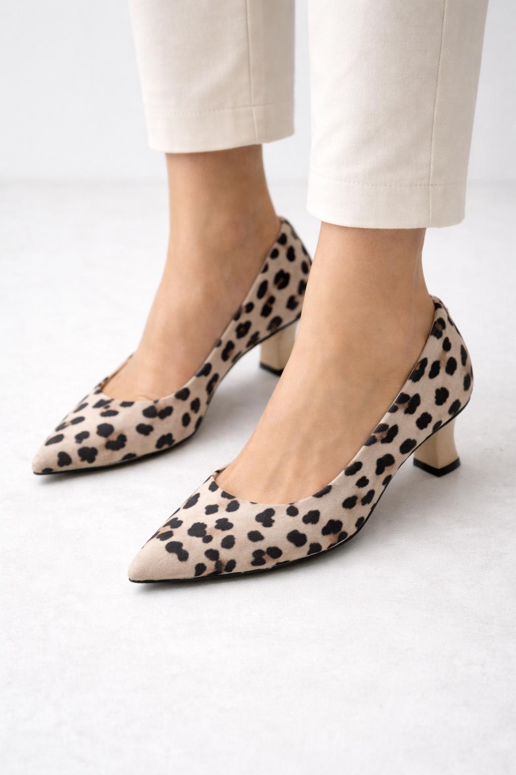 Panya3 Kadın Krem Leopar Desenli Deri 3 Cm Şampanya Mini Topuklu Stiletto