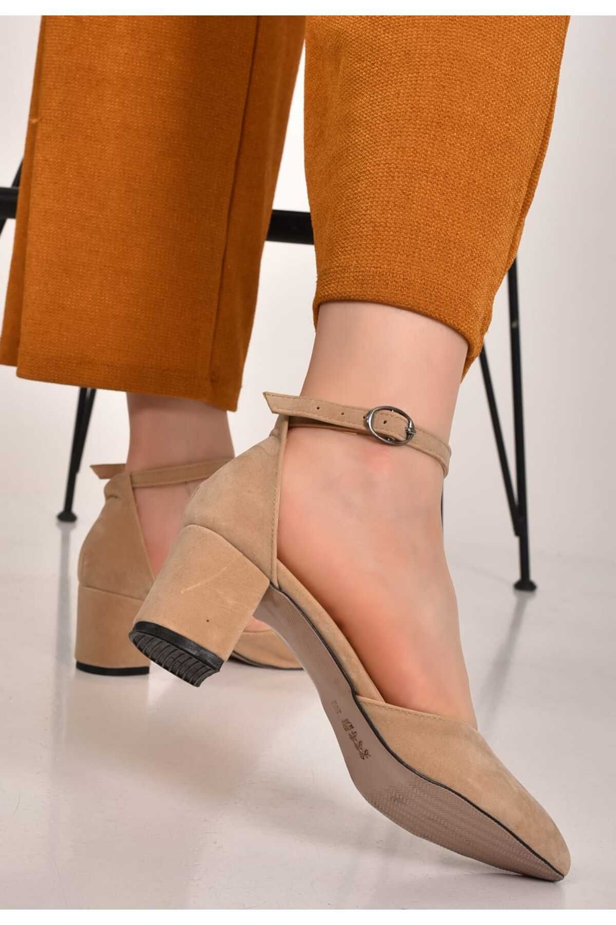 Benita Süet-Bej Açık Bilekten bağlamalı Klasik Ayakkabı