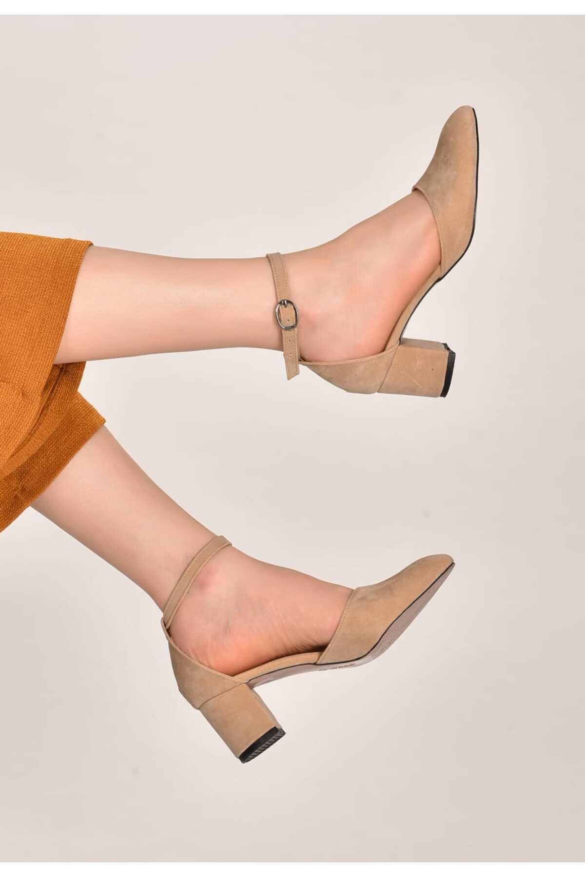 Benita Süet-Bej Açık Bilekten bağlamalı Klasik Ayakkabı