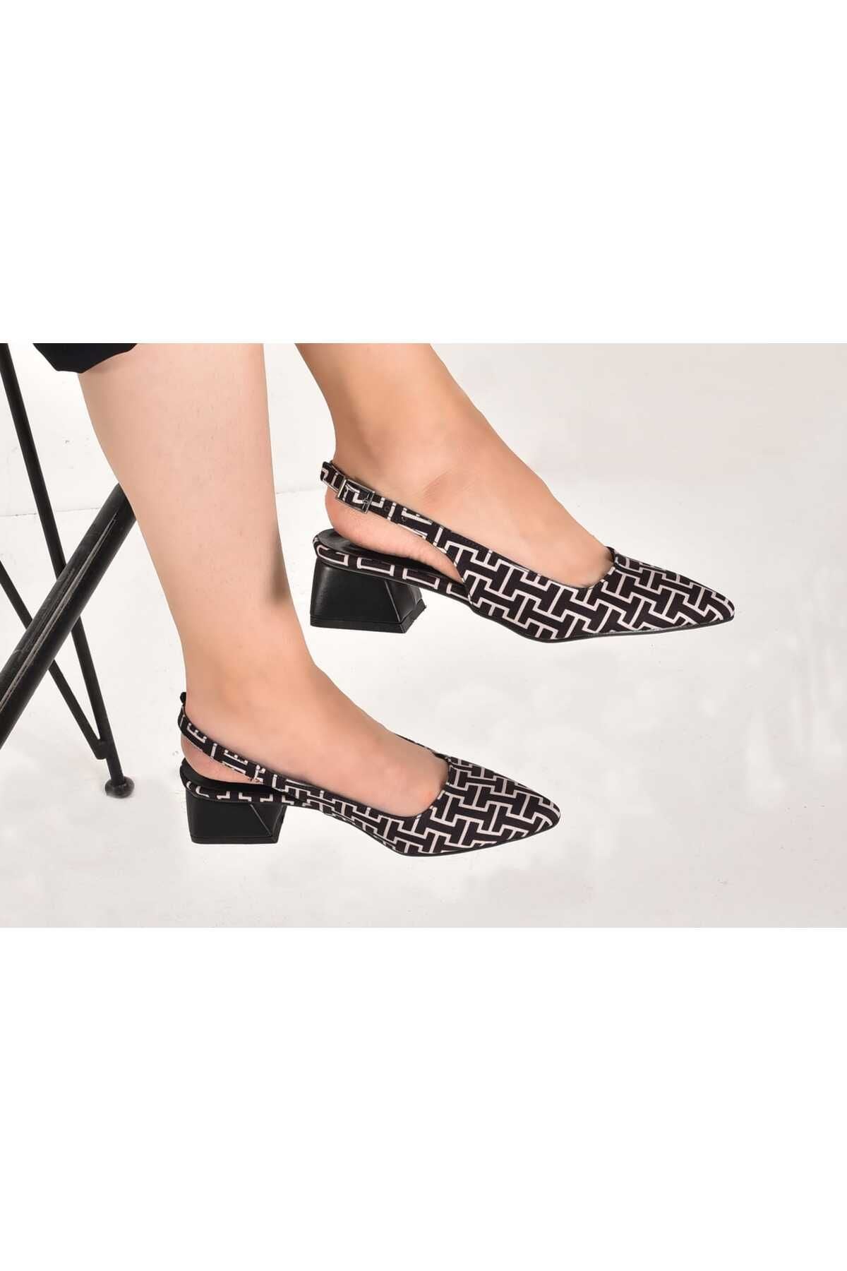 Verde Siyah-Bej Kadın Mini Topuk Desenli Arkası Açık Sivri Burunlu Babet